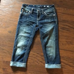 Miss Me Signature Cuffed Capri 26